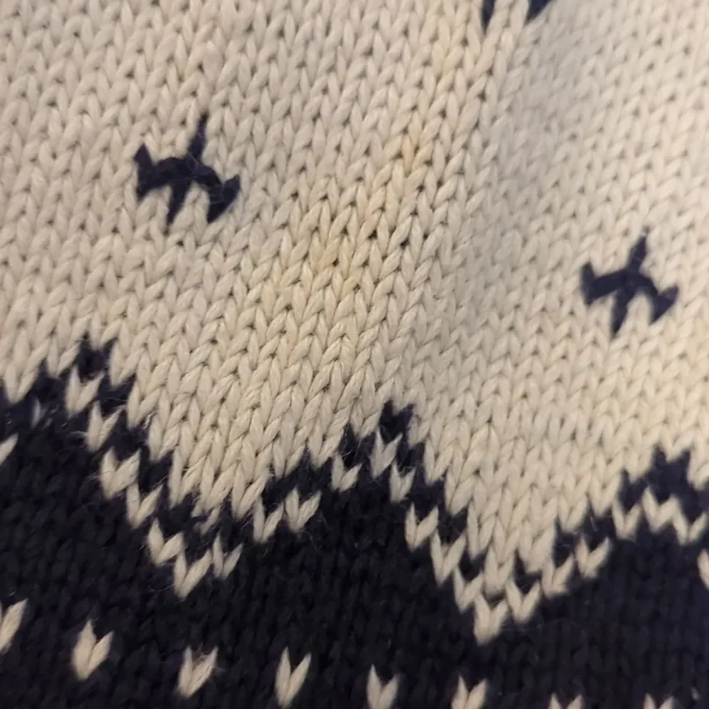 Talbot's kids‎ vintage blue & white knit sweater size small